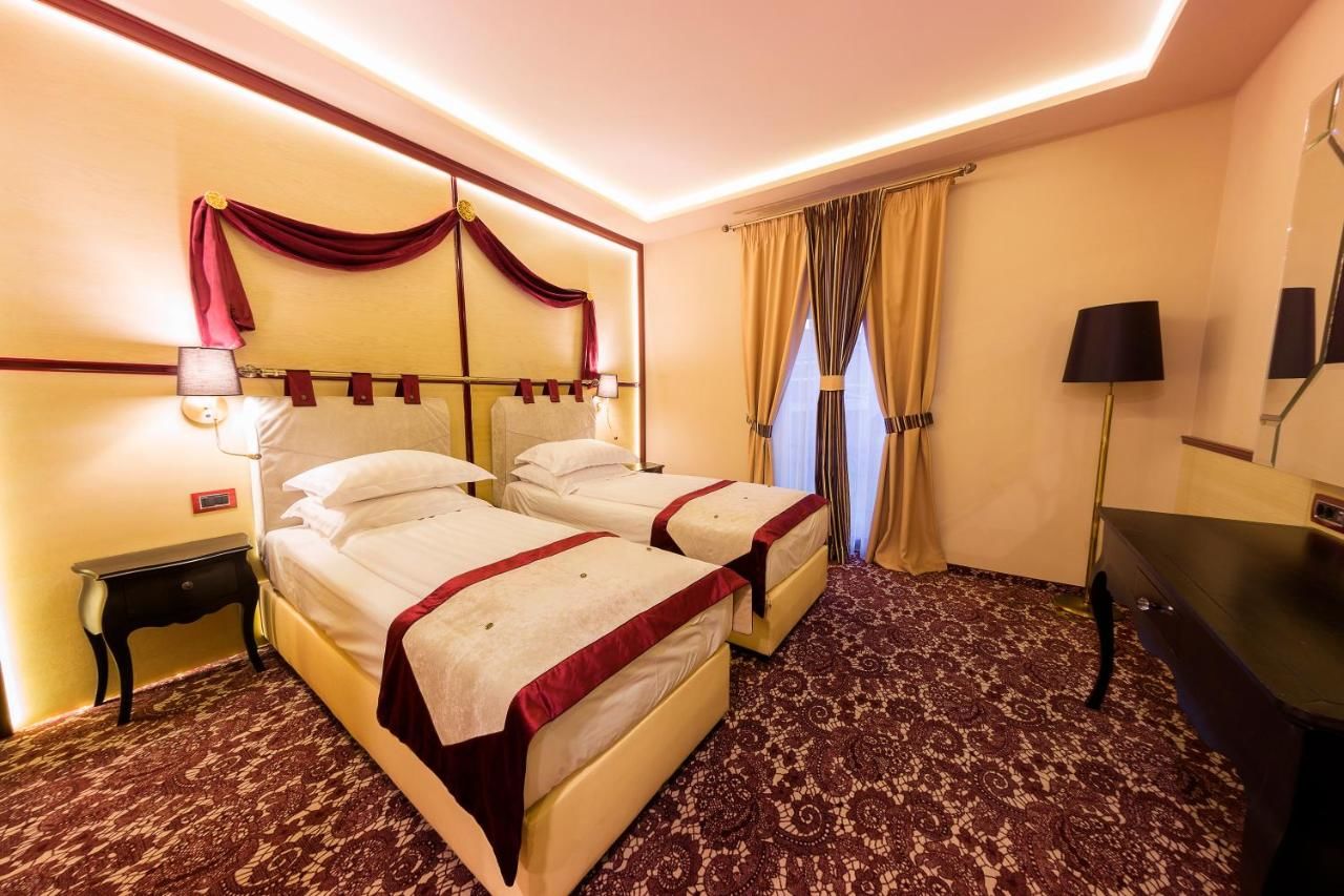 Отель Hotel Cardinal Vintu De Jos